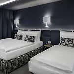 Hotel Urban Creme