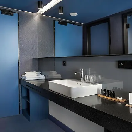 Hotel Urban Creme 5*