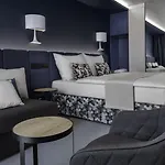Urban Creme מלון 5*