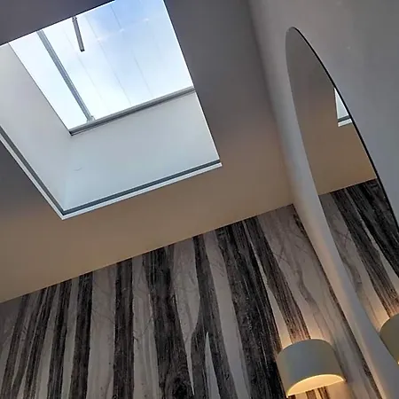 Urban Creme Hotel 5*