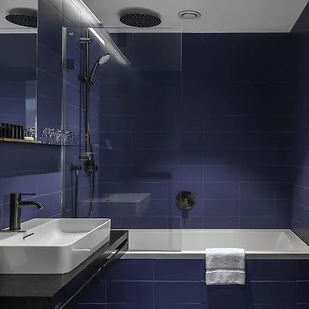 Hotel Urban Creme 5*